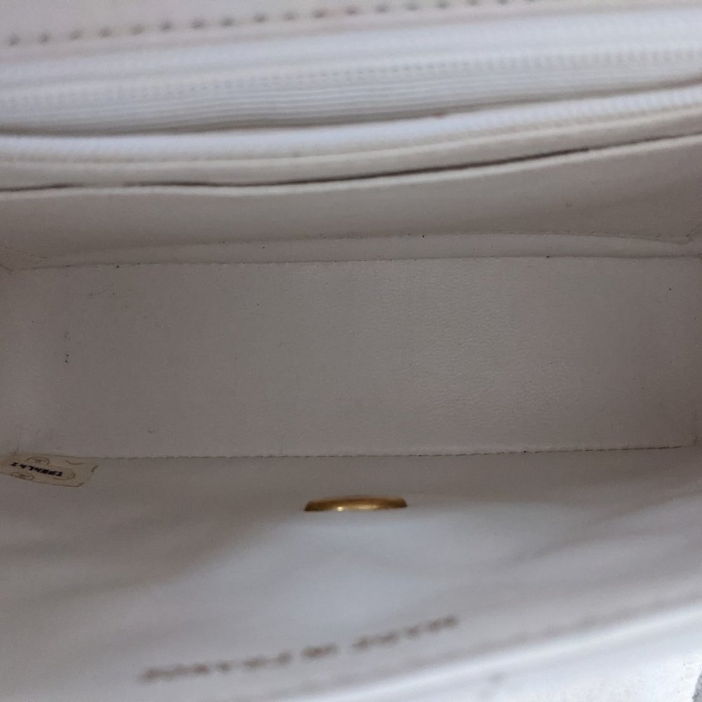 Chanel classic mini flap bag white and gold - Picture 6 of 12